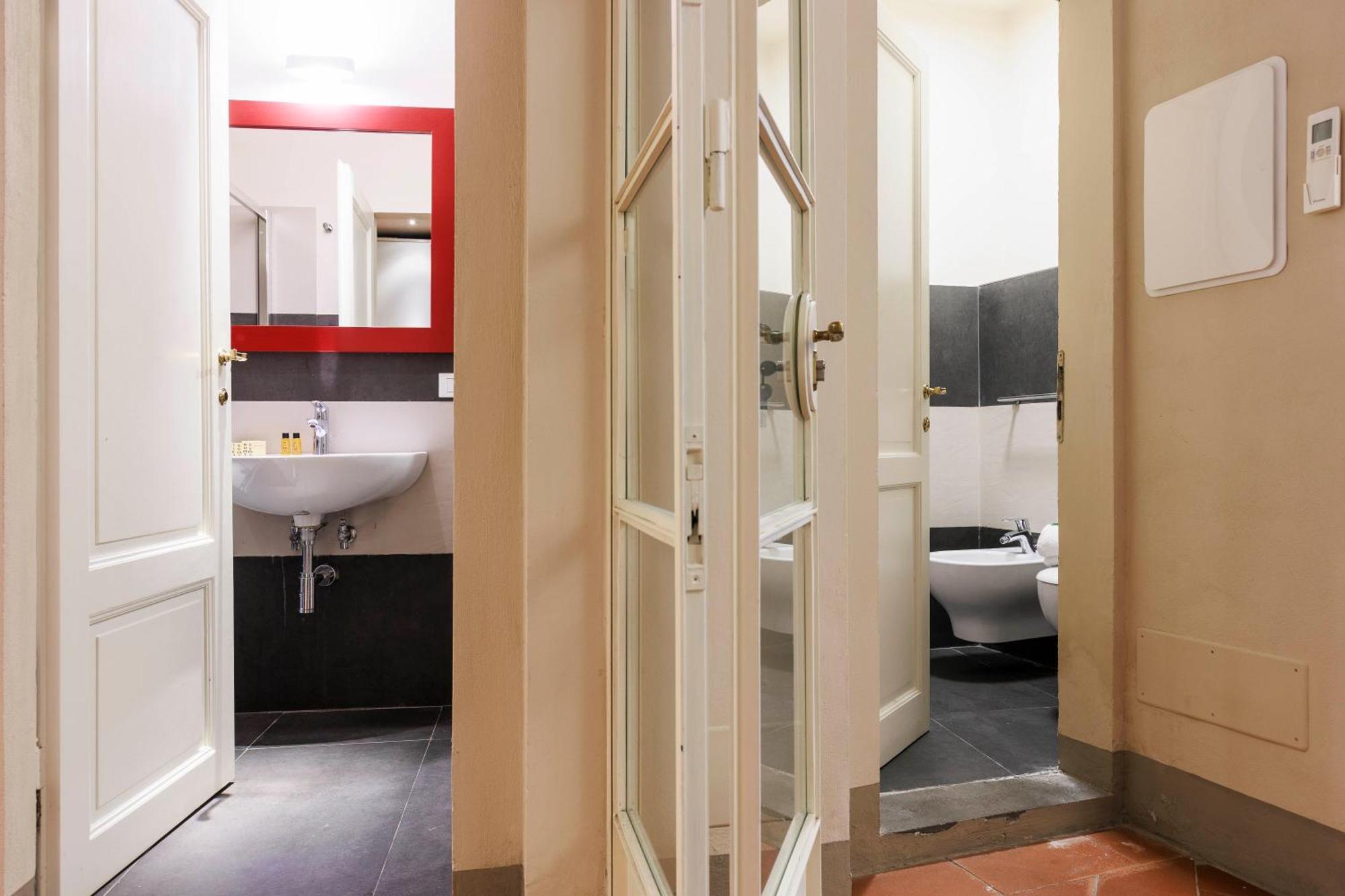 Santa Croce Deluxe Apartment Florenz Exterior foto